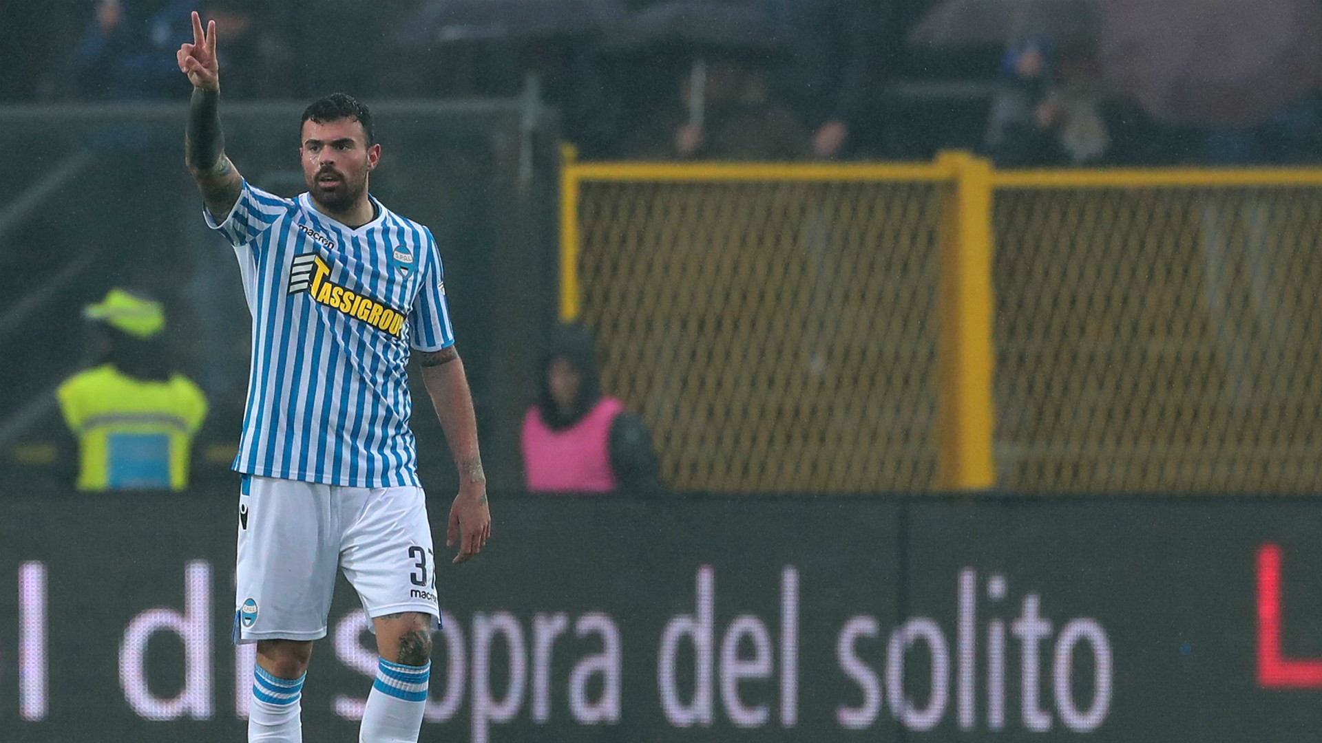 大谷翔平在 2024 年初宣布将其自传部分收益捐献给日本青少年棒球基金